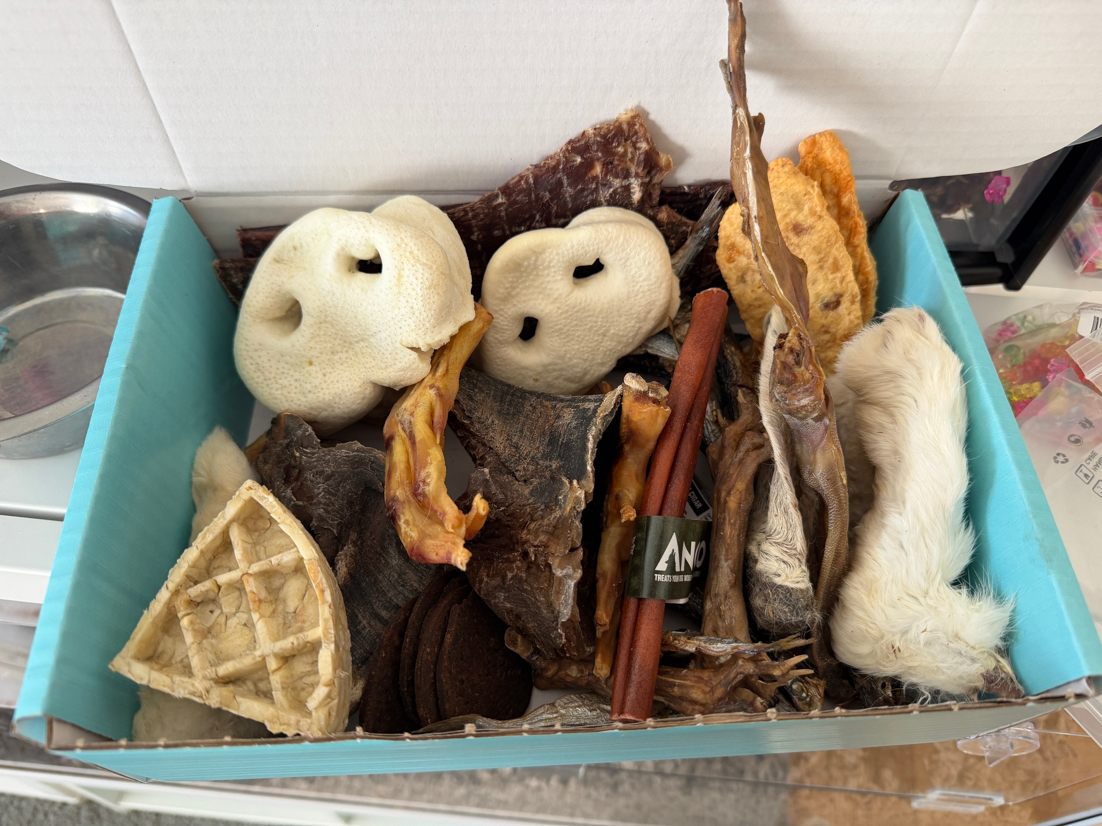 Mystery Scoop Natural Treat Box