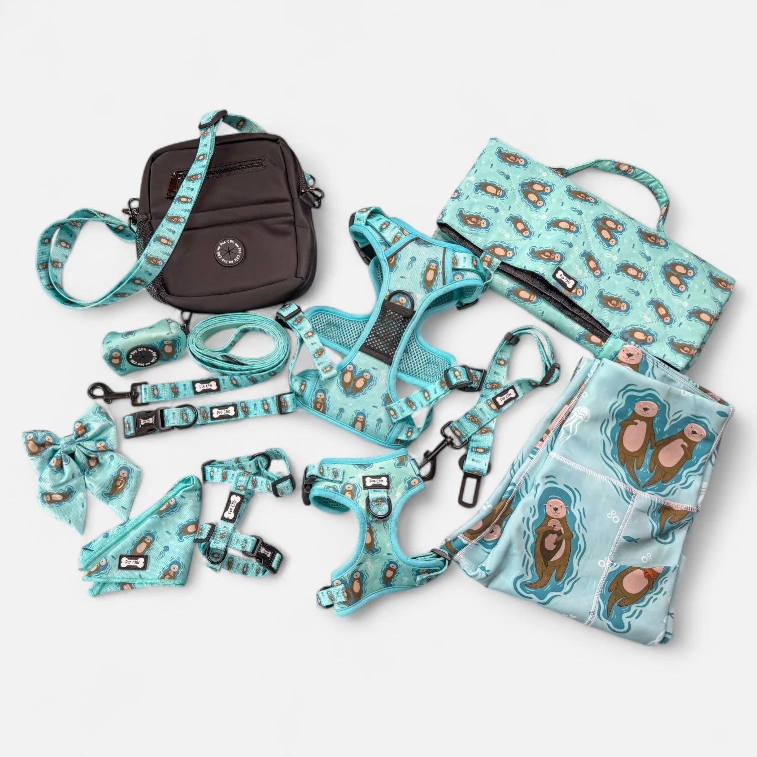 Pup Chic Otterly Lovely Poo Bag Holder